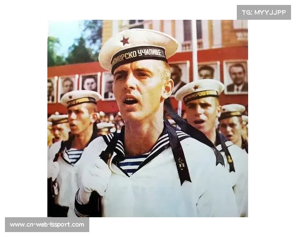 阿科斯塔临危受命横跨18小时航班82秒KO加济耶夫